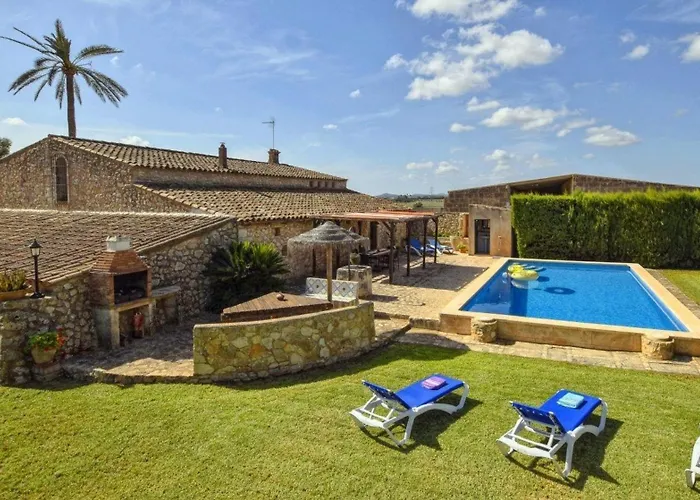 Wunderschoenes Ferienhaus In Vilafranca De Bonany Mit Privatem Pool