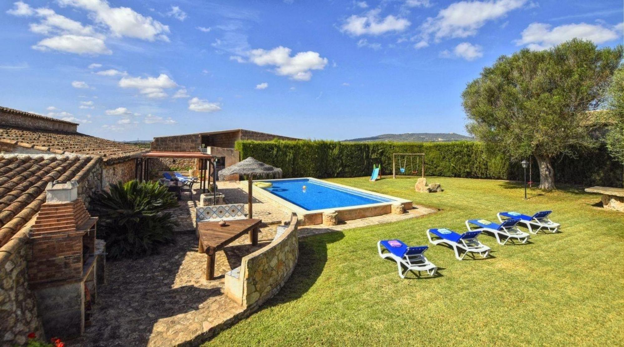Wunderschoenes In Mit Privatem Pool Ferienhaus
